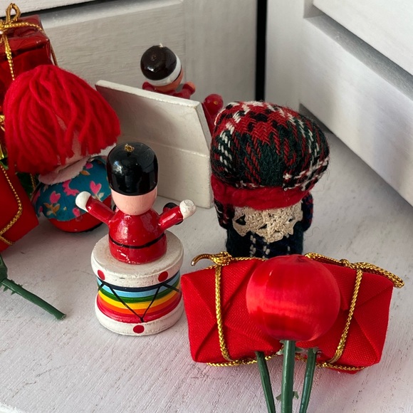 VTG CHRISTMAS ORNAMENTS HOLIDAY - Picture 10 of 12